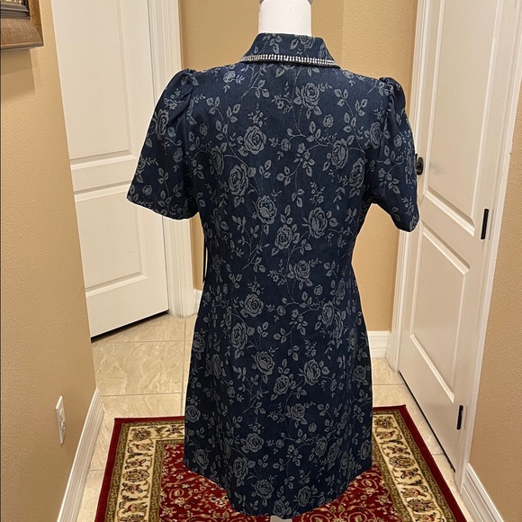 Eliza J Blue Floral Button-Down jeans Dress - Picture 2 of 16